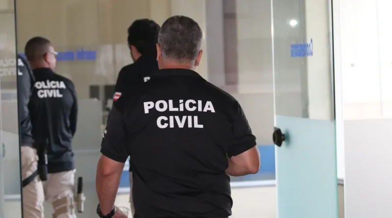 Homem é preso em hospital por agredir esposa e enteada na Bahia