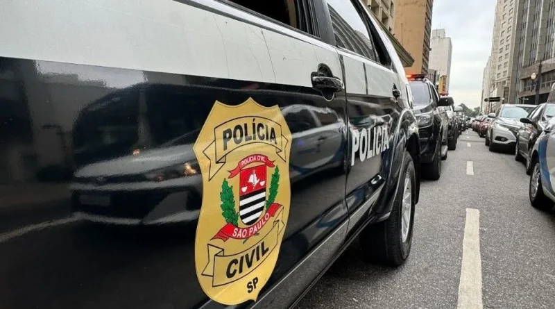 Jovem é preso por matar e decepar dedo da mãe para acessar contas bancárias