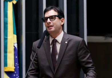 ‘Acredito que o Senado dará a celeridade que a sociedade pede’, diz relator da PEC do fim da escala 6×1